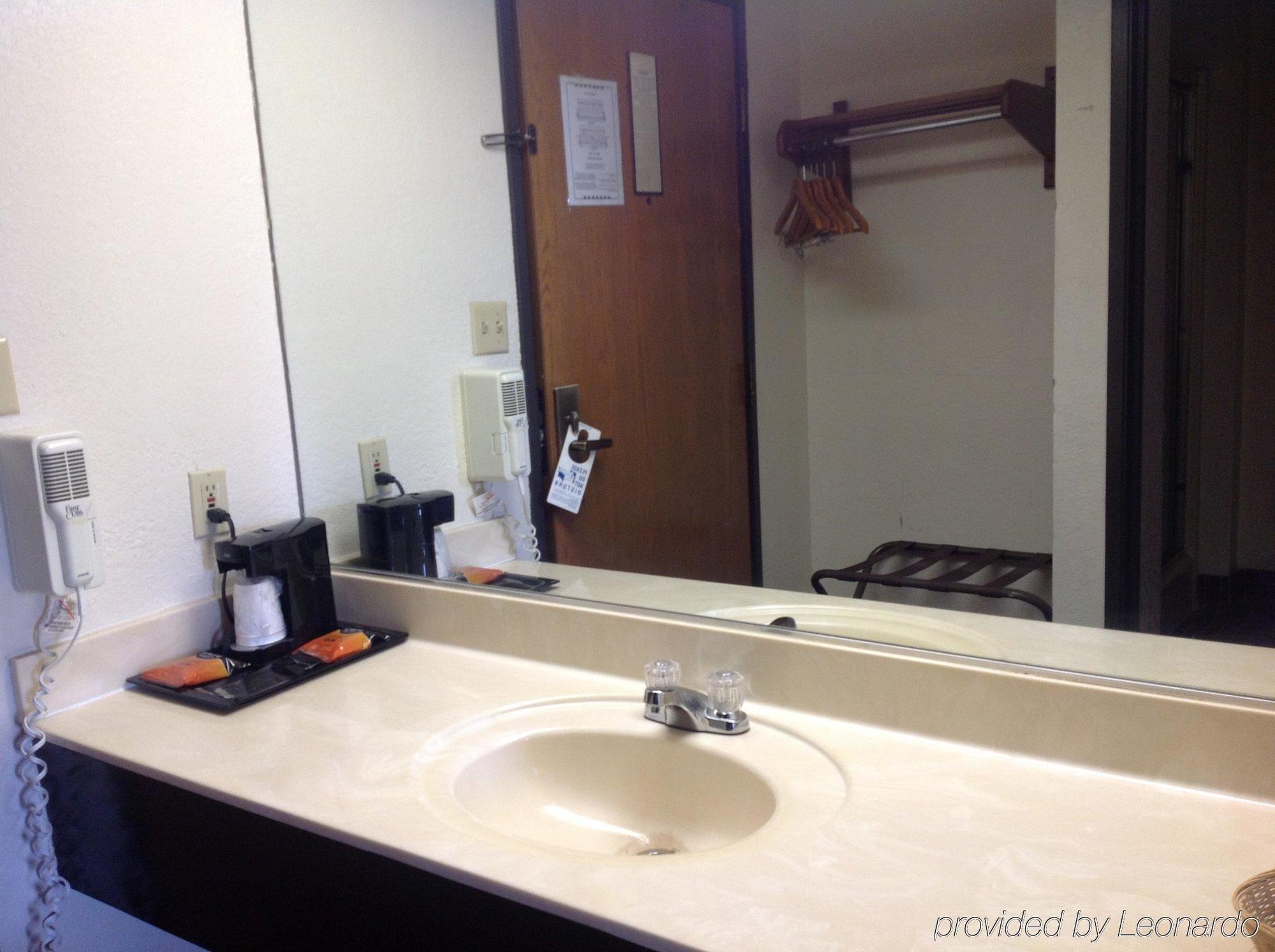 Travel Inn And Suites- Sikeston Miner I-55 Exit-67 Eksteriør billede