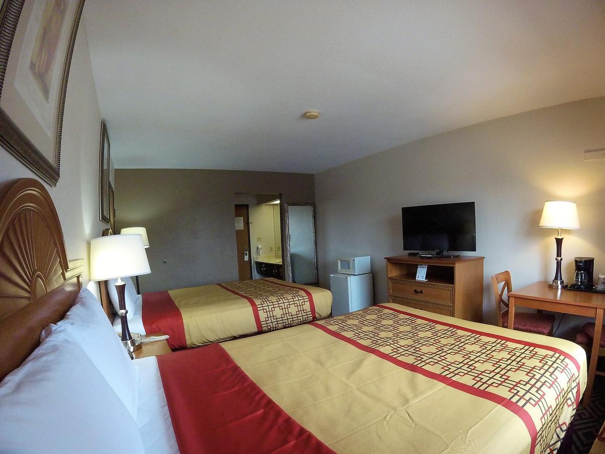 Travel Inn And Suites- Sikeston Miner I-55 Exit-67 Eksteriør billede