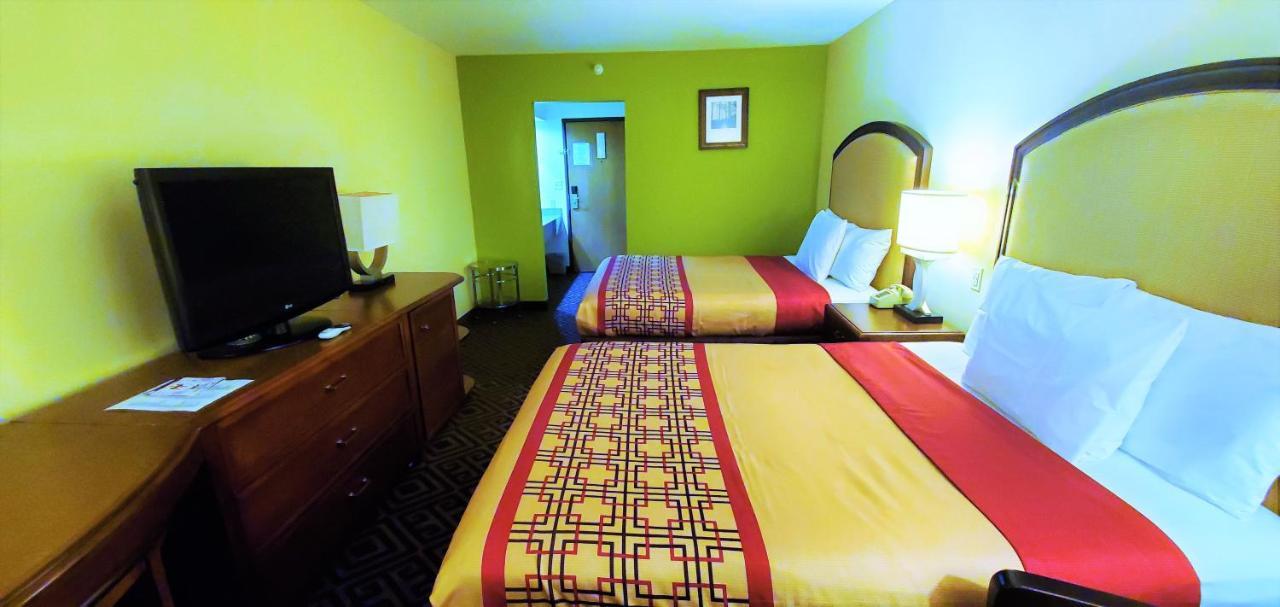 Travel Inn And Suites- Sikeston Miner I-55 Exit-67 Eksteriør billede